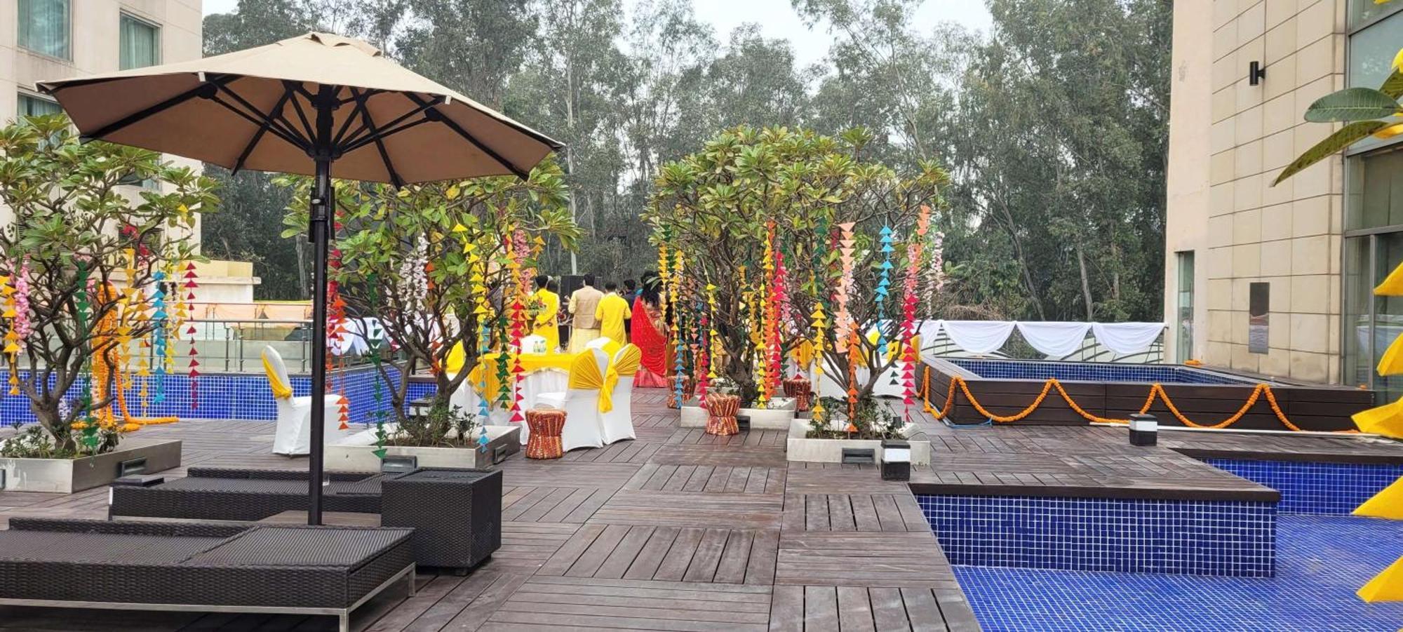 Radisson Blu Hotel, Greater Noida Extérieur photo A wedding in India